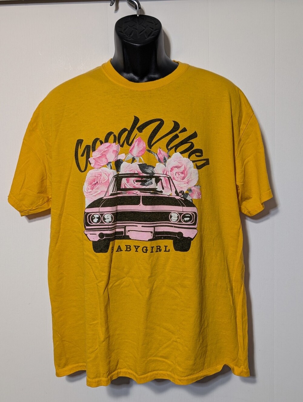 Women's Popular Girl Good Vibes Babygirl Yellow Graphic T-Shirt XL